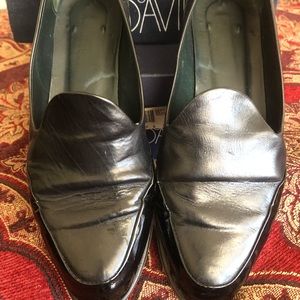 Vintage Joan & David Italian calf leather- black/black patent leather trim 6.5